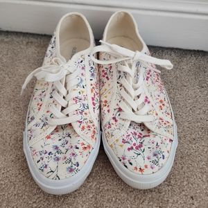 Women's Old Navy floral shoes size 8.5